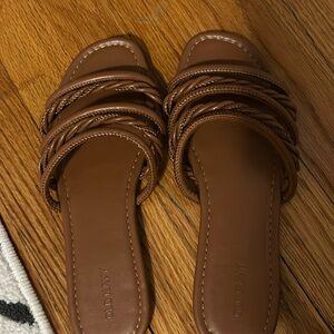 Women’s tan/brown sandal size 8